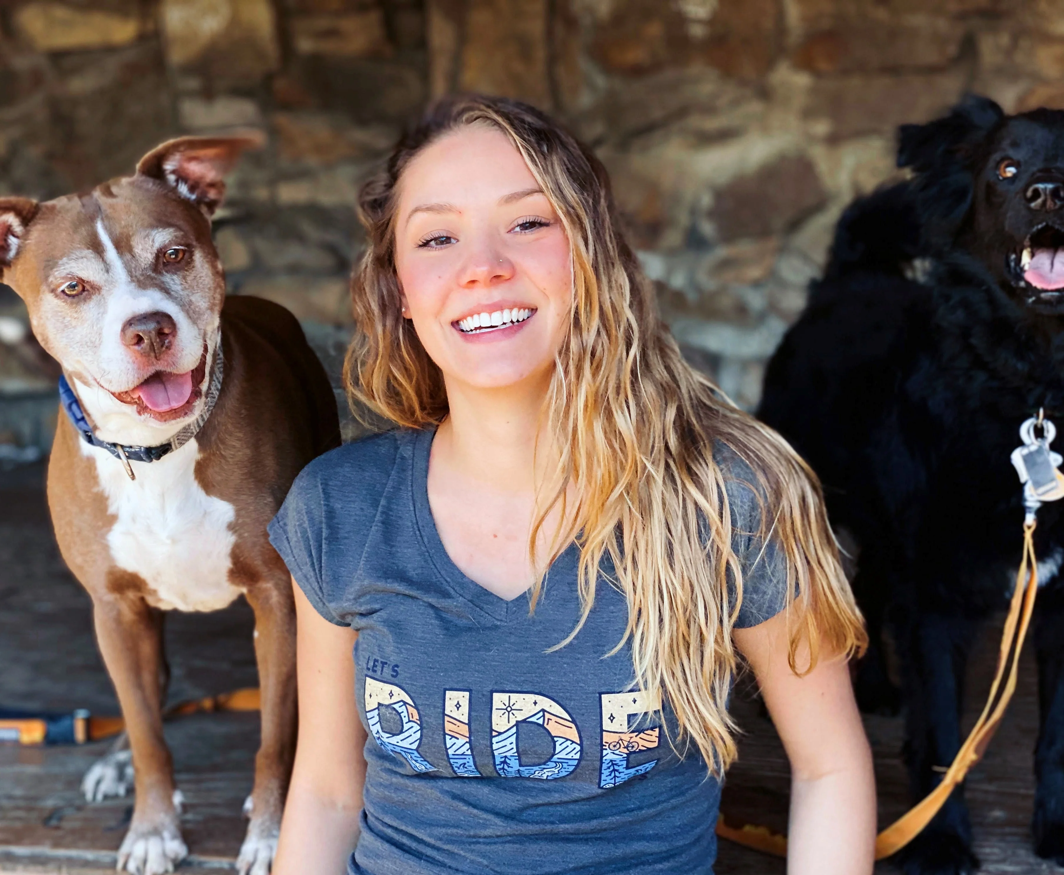 LET'S RIDE BIKES WOMEN'S MTB SHIRT  (HEATHER CHARCOAL) - Image 3