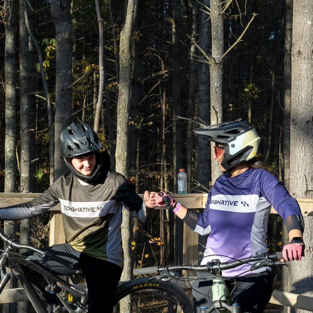 Women's Gravity 3/4 Sleeve MTB Jersey - Image 3